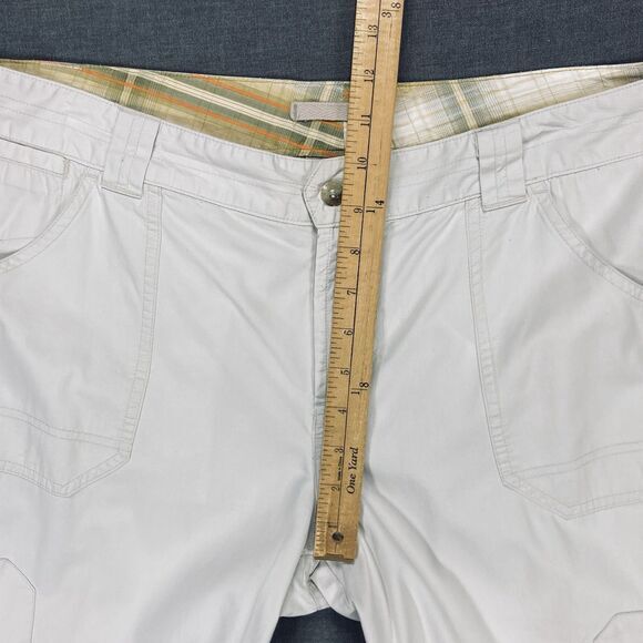 Columbia Cargo Capri Pants Sz 14 Cream Straight Leg Summer Beach Coastal Comfort - Picture 10 of 13